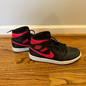 Nike Jordan 1 Retro Mid Siren Red Sneakers